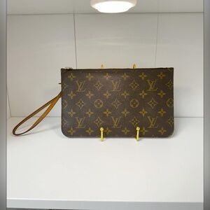 Louis Vuitton Monogram Neverfull Pouch Wristlet